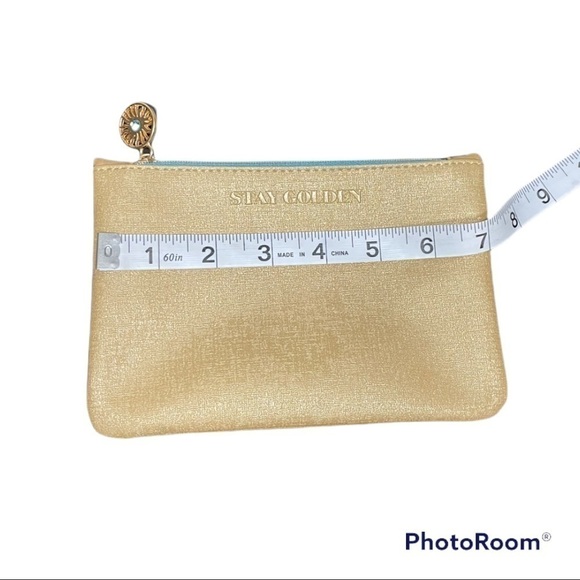 𝅺IPSY Makeup Bag | Stay Golden - Picture 4 of 6